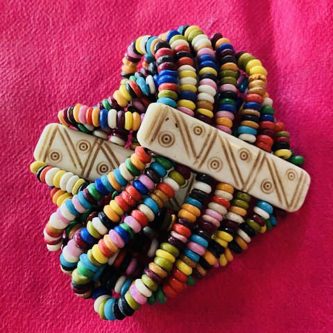 Luna-Leena armband - gerecyclede kralen - Multicolored - Handgemaakt in Nepal