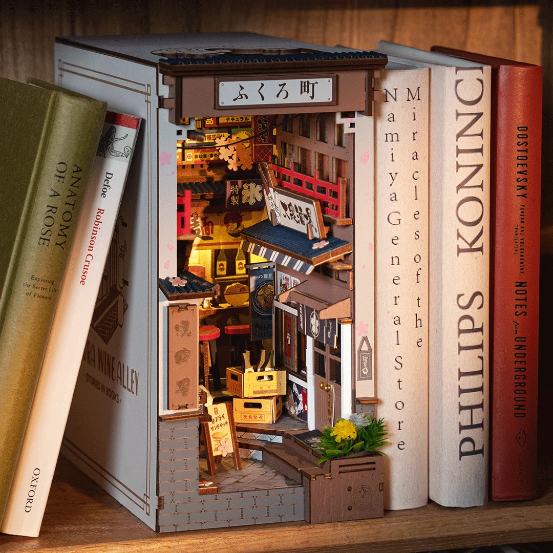 Robotime, DIY Book Nook Boekensteun Sakura Wine Alley, TGB11, 11,1x19,5x22,1cm