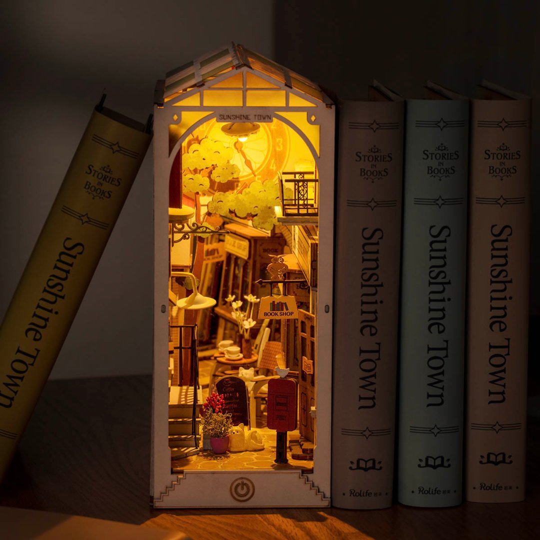 Robotime, DIY Book Nook Boekensteun Sunshine Town