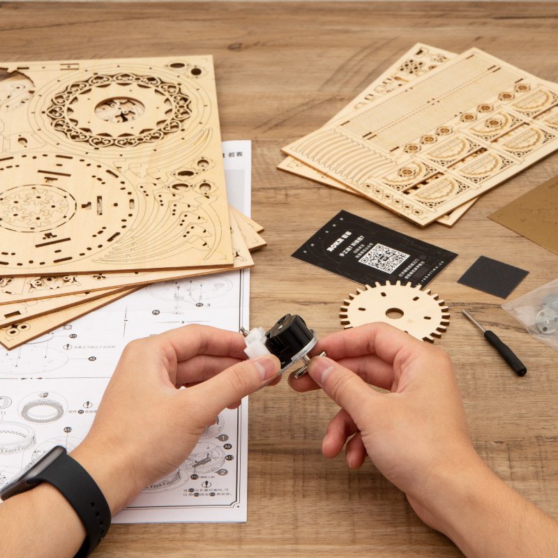 Robotime, Muziekdoos Hout DIY 3D Puzzel Romantic Carousel