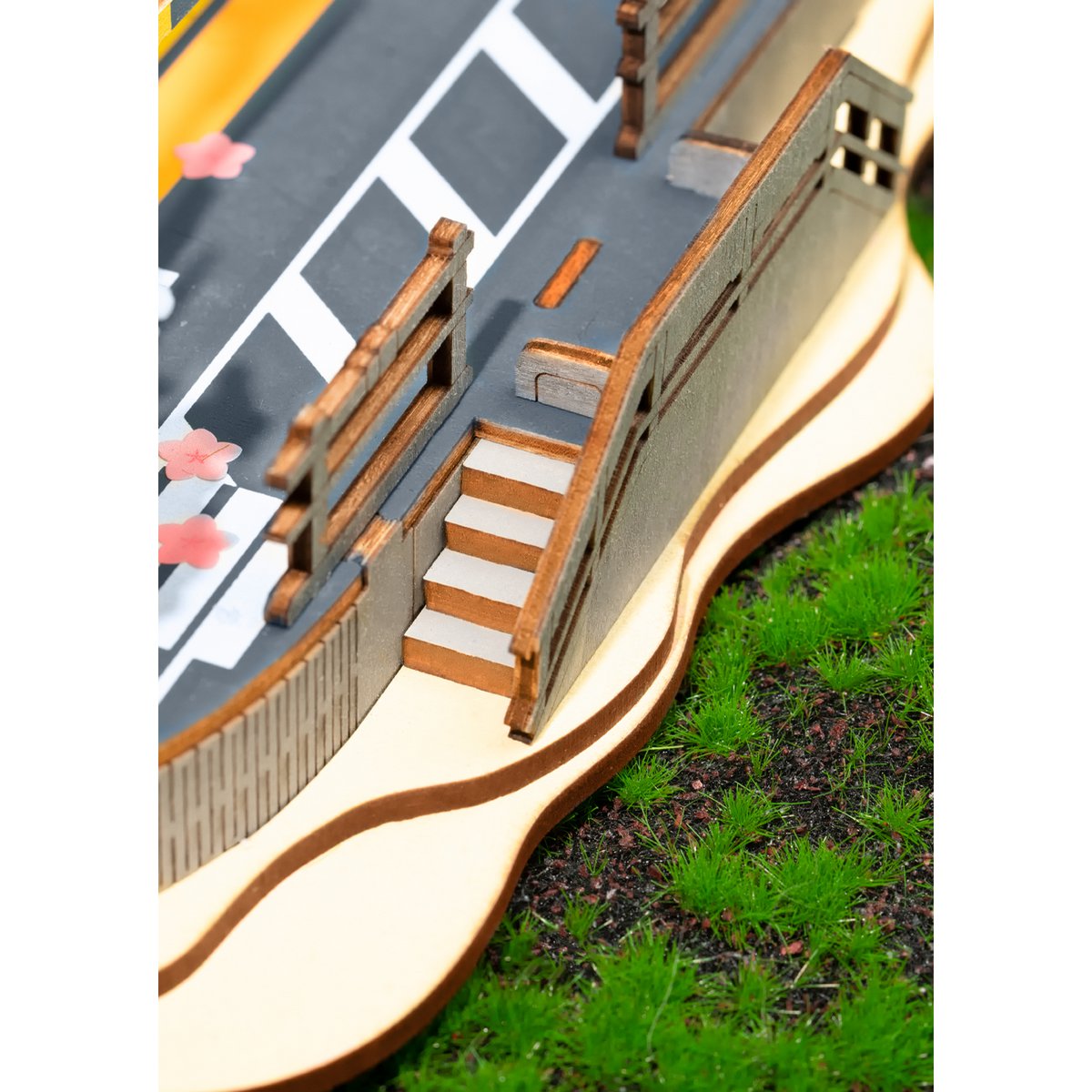 Robotime, DIY 3D Houten Modelbouwpakket, Sakura Journey, TGS02, 23,2x14x16,7cm