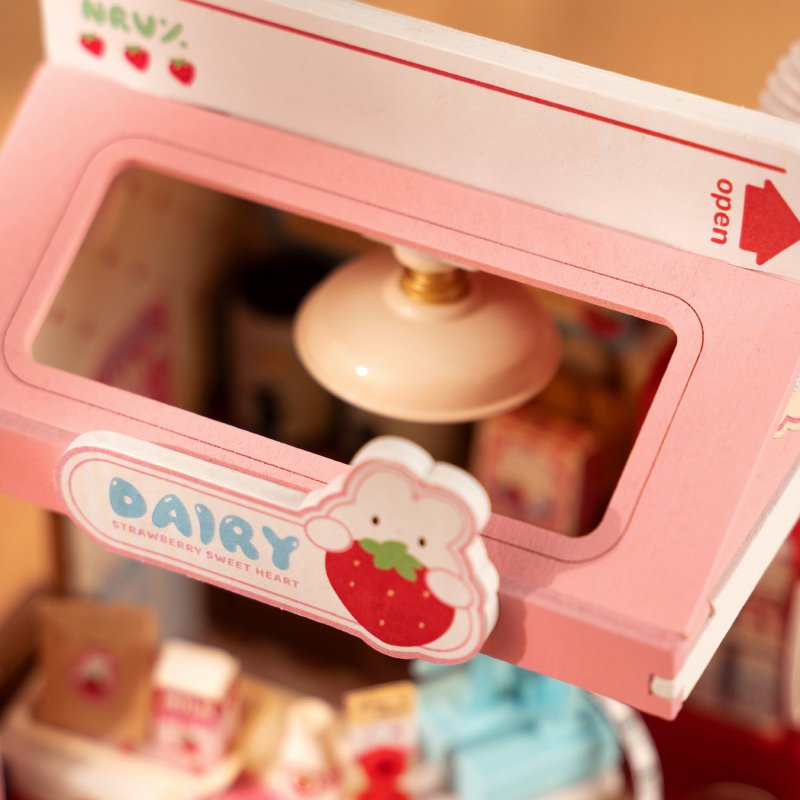 Robotime, DIY Huisje Strawberry Milk House , DS034, 15,5x11,6x18,3cm