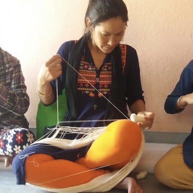 Luna-Leena 2x eierwarmer gebroken wit - Biologisch katoen - Handgehaakt in Nepal