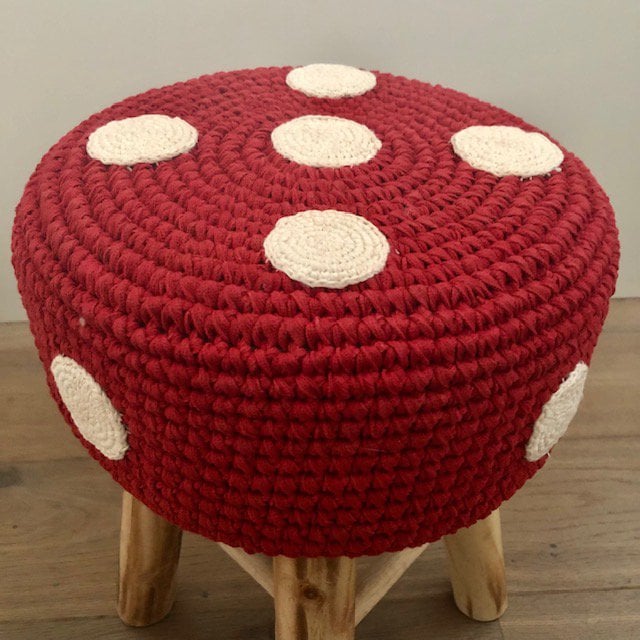 Luna-Leena kruk met paddestoelbekleding rood - Katoen & hout - Handgehaakt in Nepal
