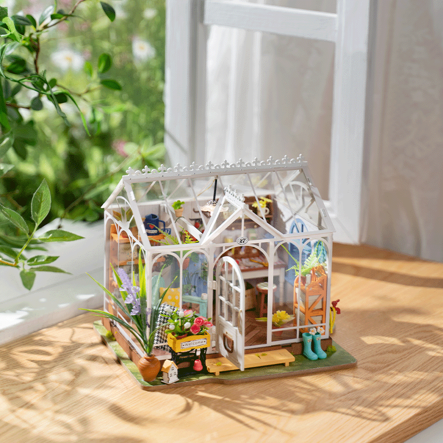Robotime, DIY Dreamy Garden House met LED Verlichting, DG163, 19x19x24,5cm