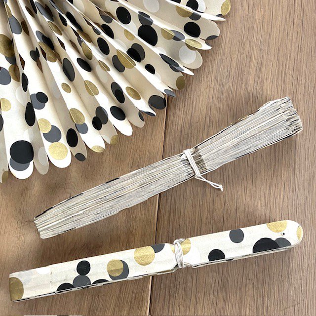 Luna-Leena Rosette met stippen - Eco-papier - Handgemaakt in Nepal