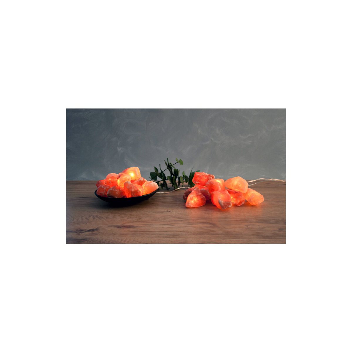 Himalaya Salt Dreams, 10 Verlichte Himalaya Zoutkristallen met Marmerenschaal, Ø ca. 20 cm, H ca. 4 cm