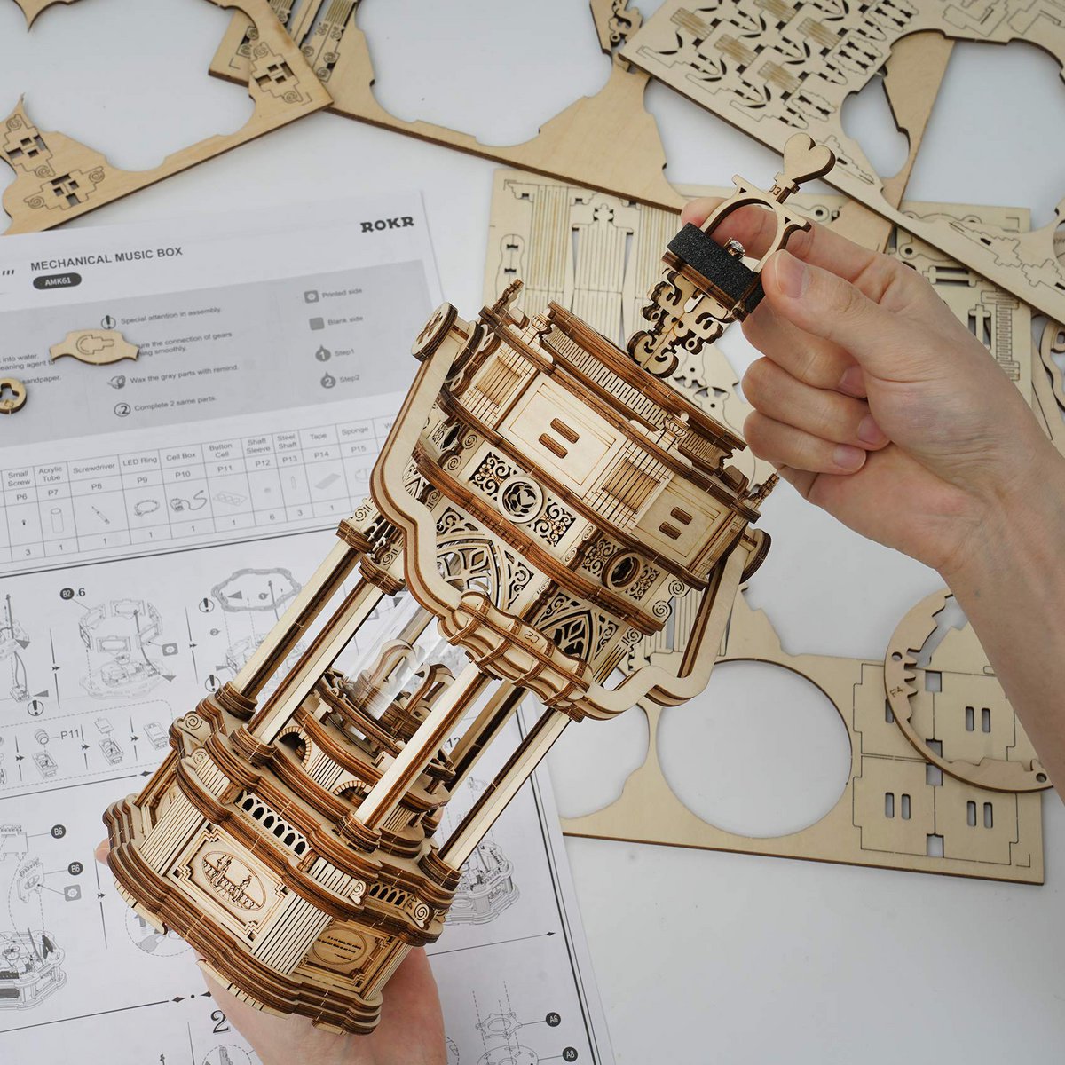 Robotime, Muziekdoos Hout DIY 3D Puzzel Victorian Lantern