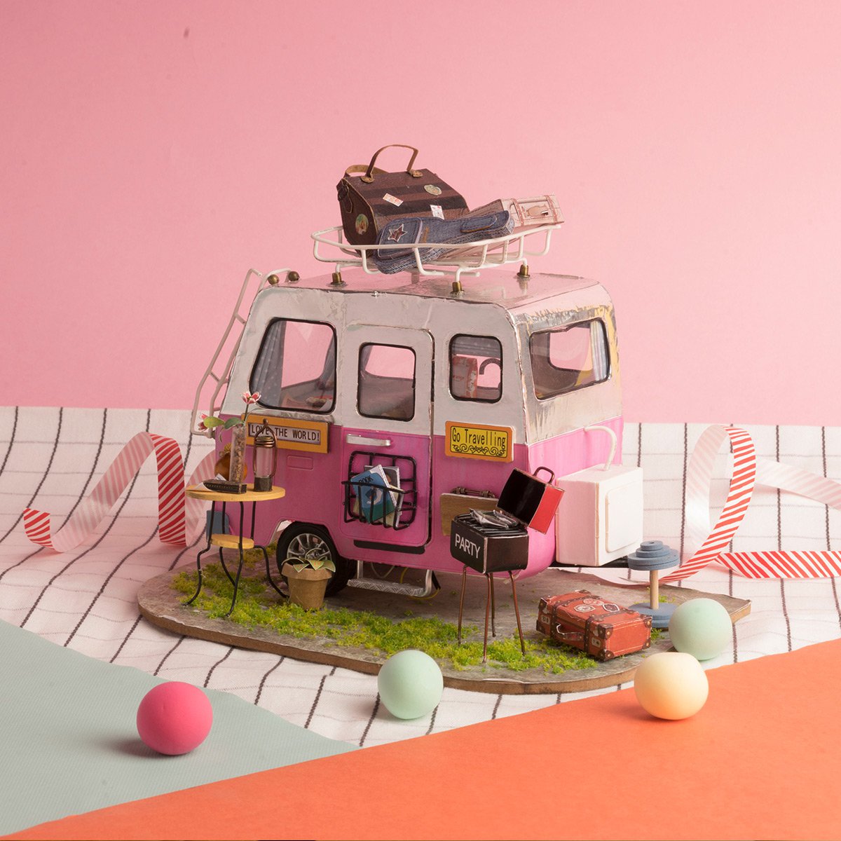 DIY Huisje Happy Camper, Robotime