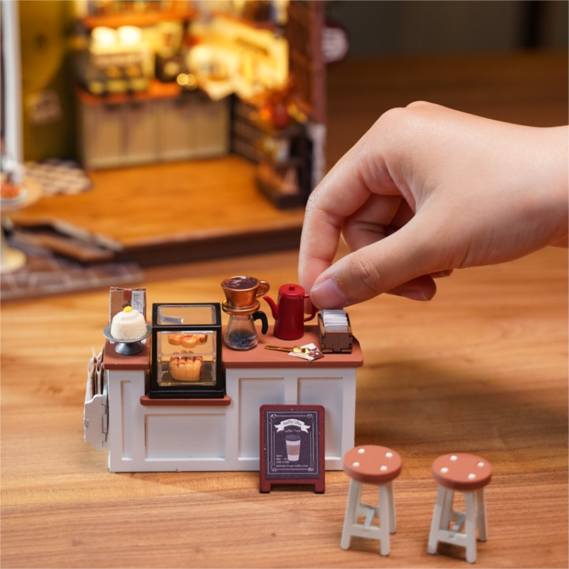 Robotime, DIY Huisje Slow Life Café met LED verlichting