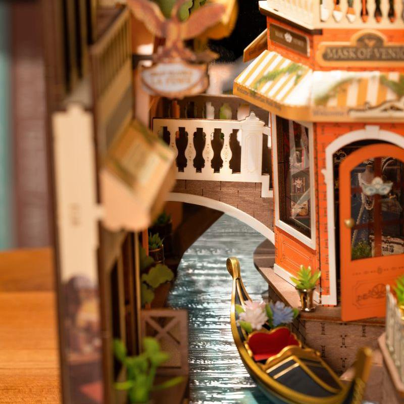 Robotime, DIY Book Nook & Wonderland Boekensteun Romantic Venice, TGB08, 17,8x10,8x24,4cm