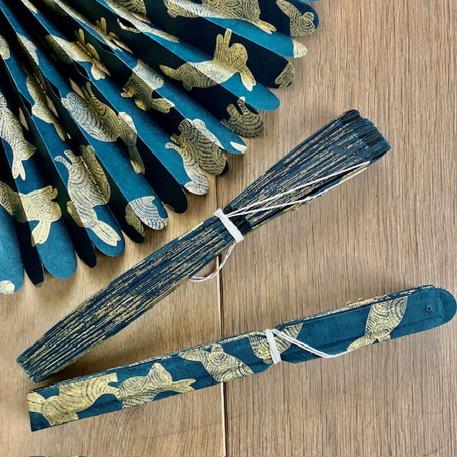 Luna-Leena Rosette - Eco-papier - Blauw/goud - Handgemaakt in Nepal