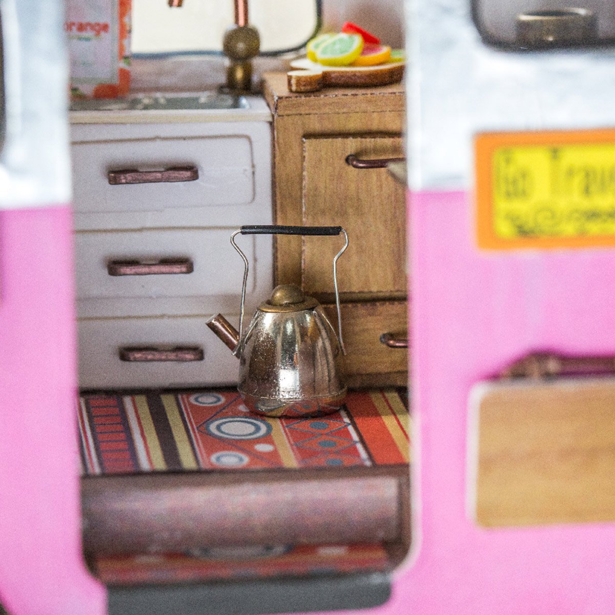 DIY Huisje Happy Camper, Robotime
