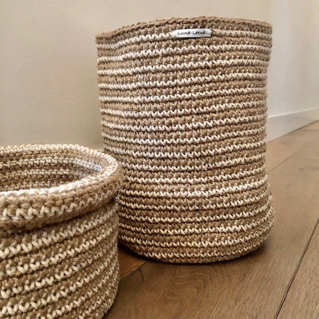 Luna-Leena Basket High met Off White Stripes - Jute & katoen - Handgehaakt in Nepal
