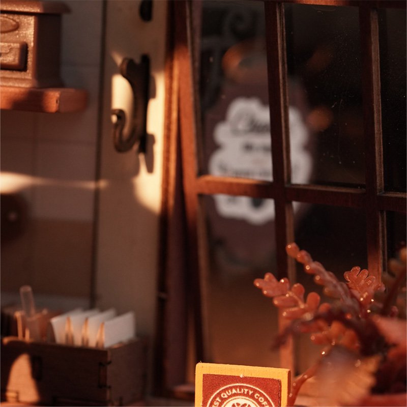 Robotime, DIY Huisje Slow Life Café met LED verlichting
