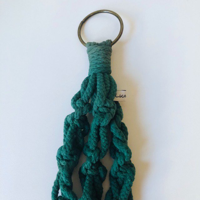 Luna-Leena plantenhanger mini macramé groen - Katoen - L38cm - Handgemaakt in Nepal