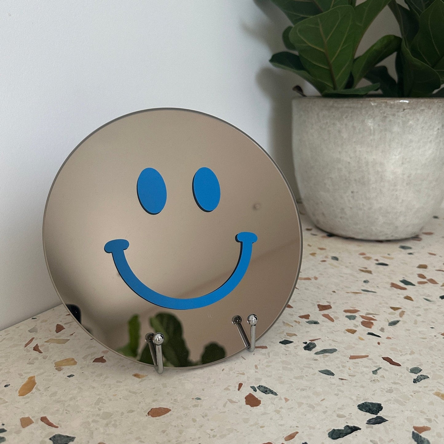 Vrolijkmakende Smiley spiegel Bright Blue Smile