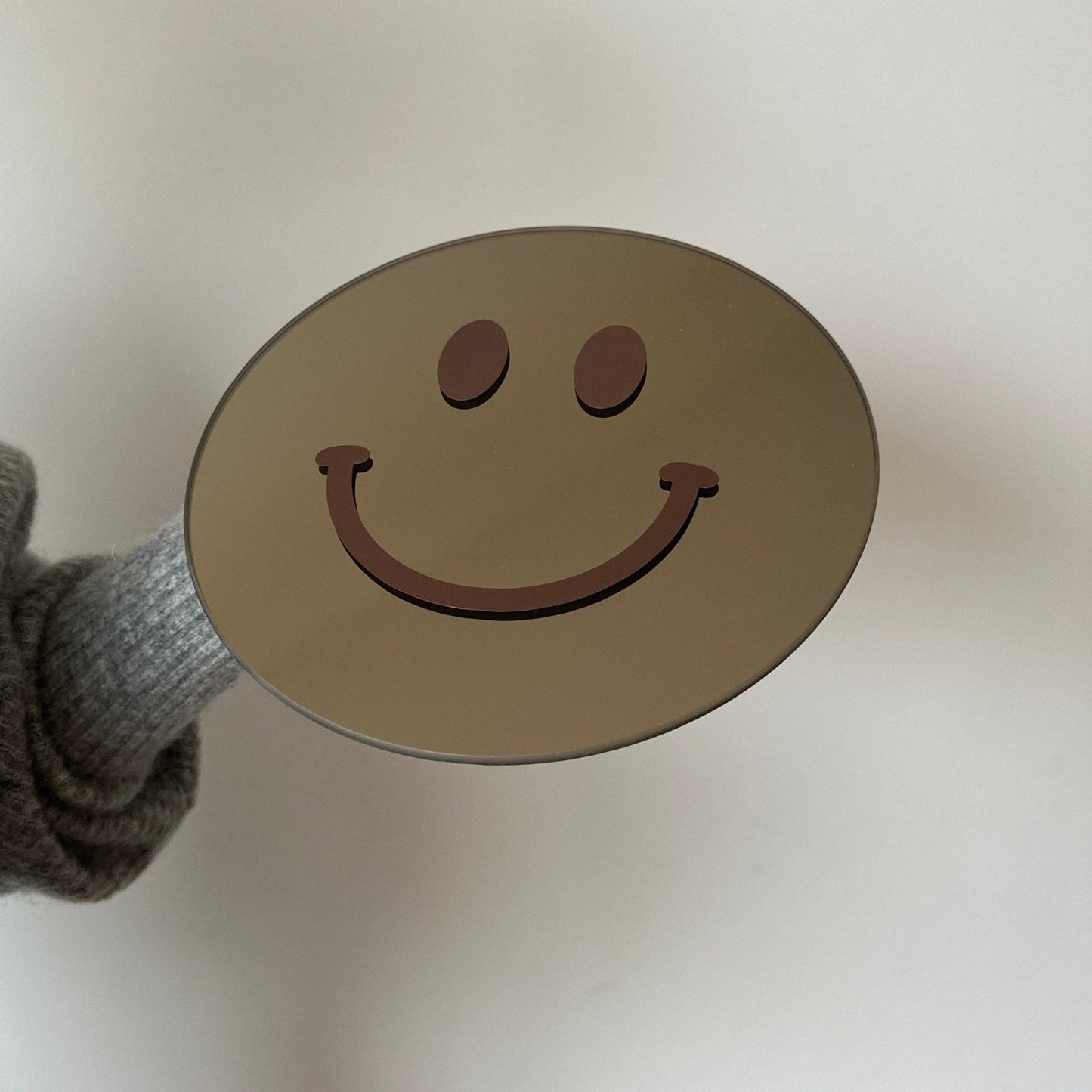 Vrolijkmakende Smiley spiegel Brown Smile