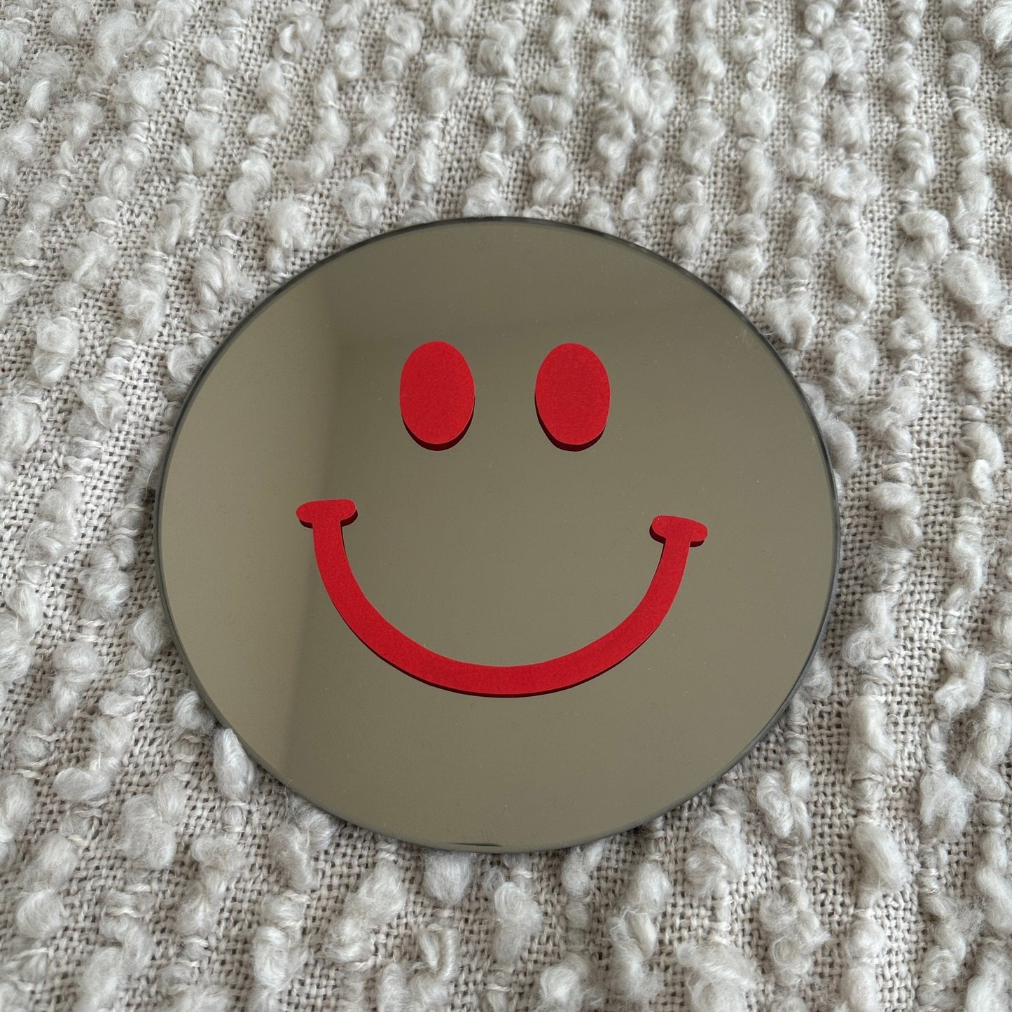 Vrolijkmakende Smiley spiegel Red Smile