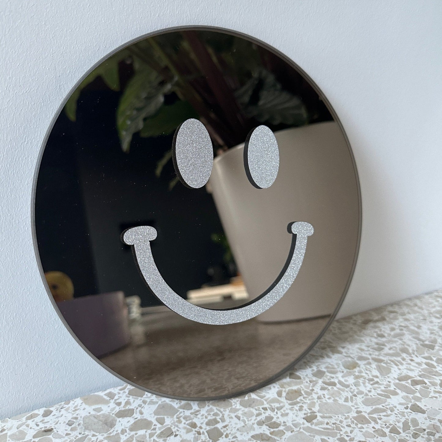Vrolijkmakende Smiley spiegel Silver Smile
