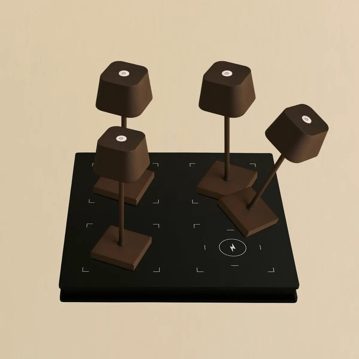 Tavellio - Exclusieve Combiset Professioneel | 4 x Sarphati Mini Mokka Bruin Oplaadbare Tafellampen & 1 x Amstel Oplaadstation