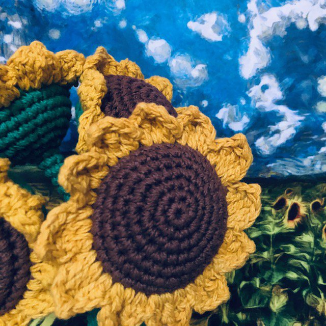 Luna-Leena zonnebloemboeket - Biologisch katoen - 4 bloemen - Handgehaakt in Nepal