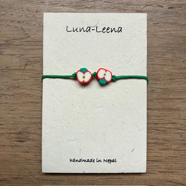 Luna-Leena kinderarmband appelgroen - handgemaakt in Nepal