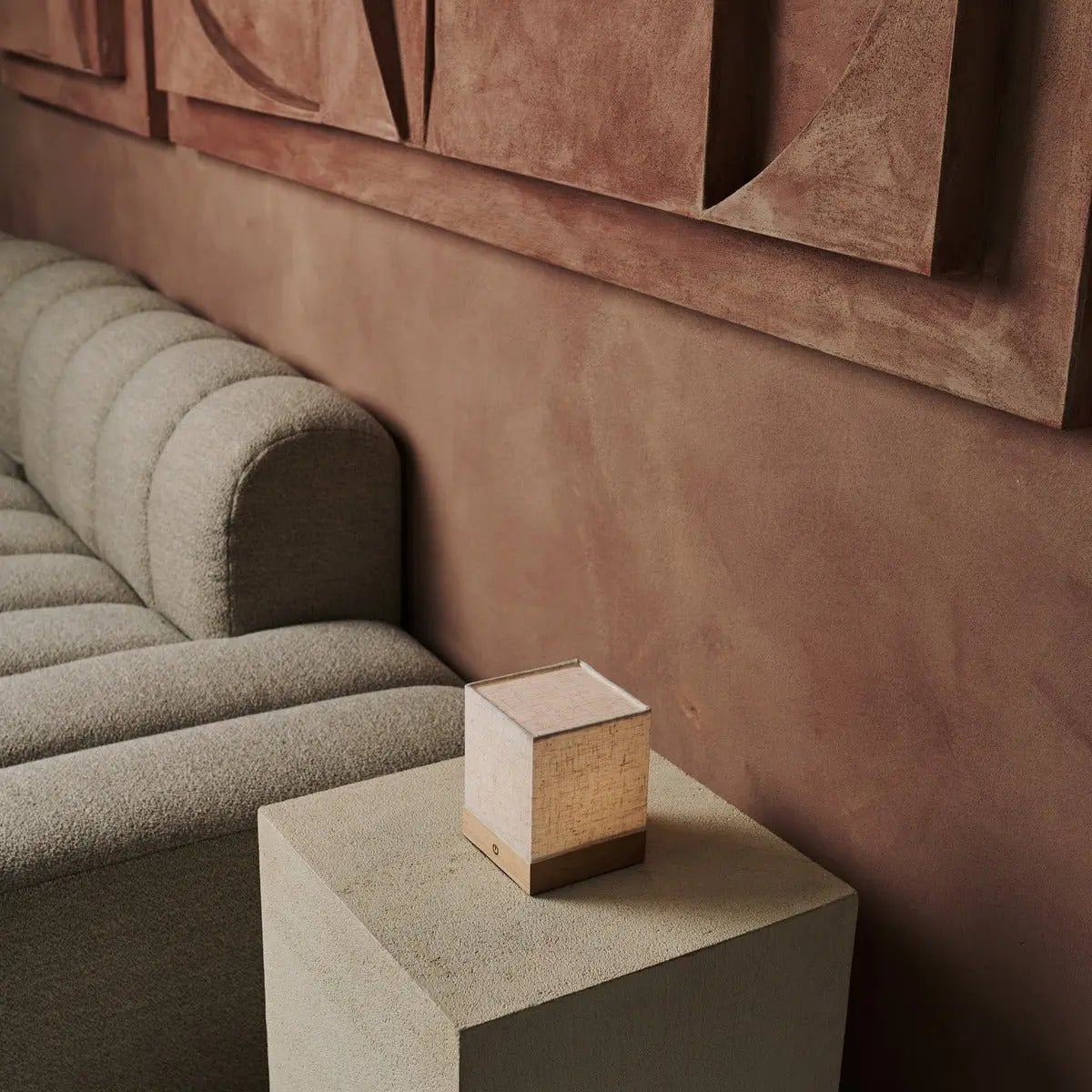 Tavellio - Zano Lichtbruine Draadloze Lamp met Batterij | Linnenmix, LED en drie lichtmodi