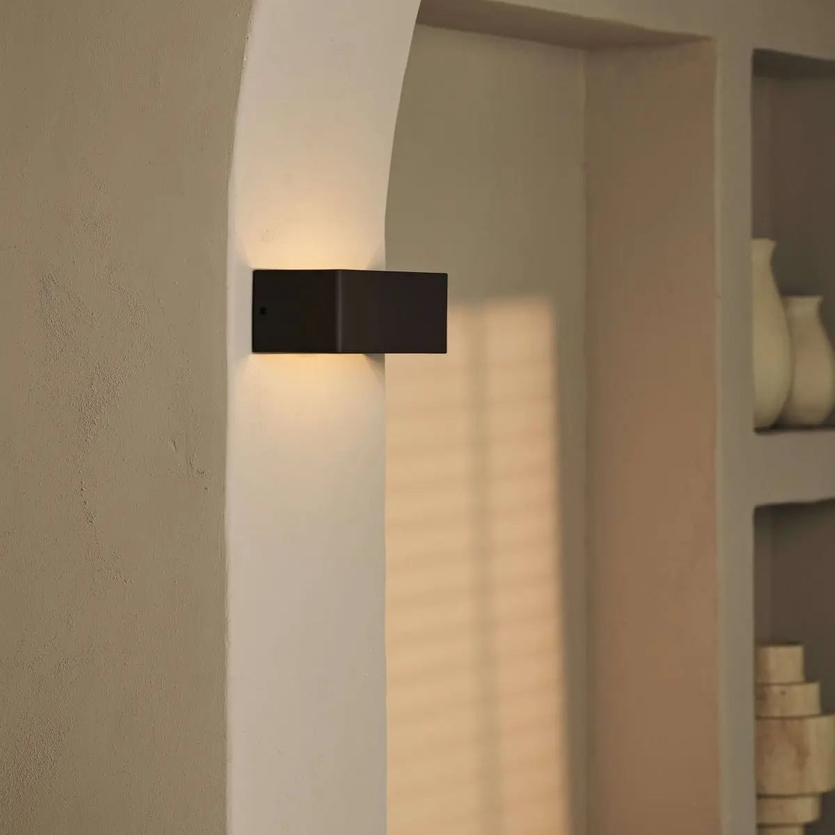 Tavellio - Tessa Mokka Bruin Oplaadbare Wandlamp | Bewegingssensor, 20 lichtmodi Afstandsbediening