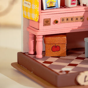 DIY Huisje Childhood, Robotime