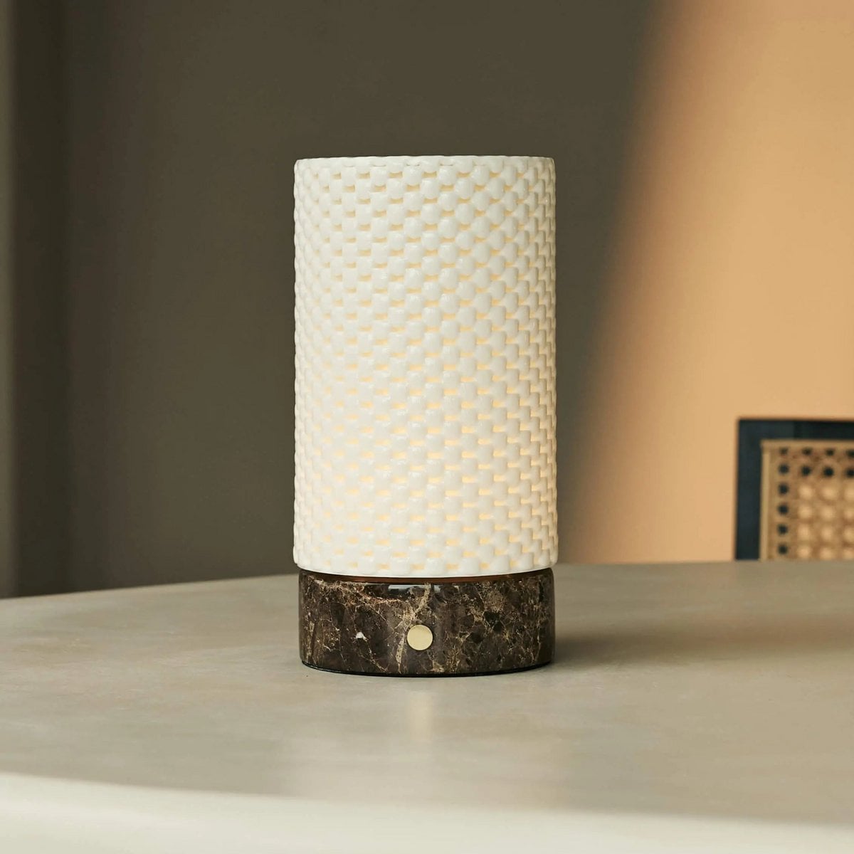 Tavellio - Luna Donkerbruin Marmeren Oplaadbare Tafellamp | 3D-geprint porselein, dimbaar en batterijduur tot 100 uur