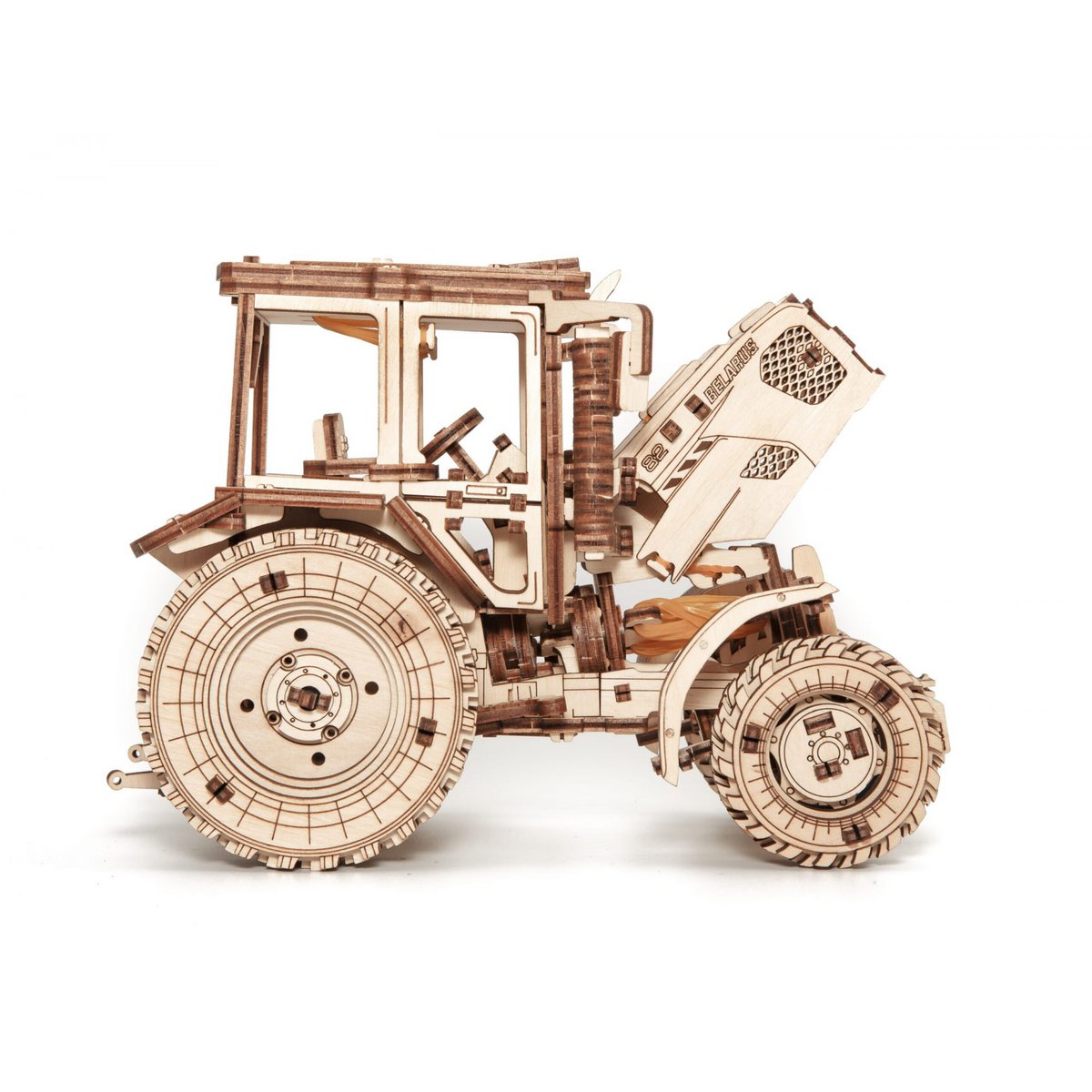 Eco Wood Art (EWA) 3D Mechanische Puzzel, Belarus-82 Tractor