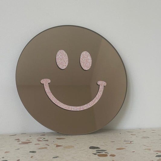 Vrolijkmakende Smiley spiegel.